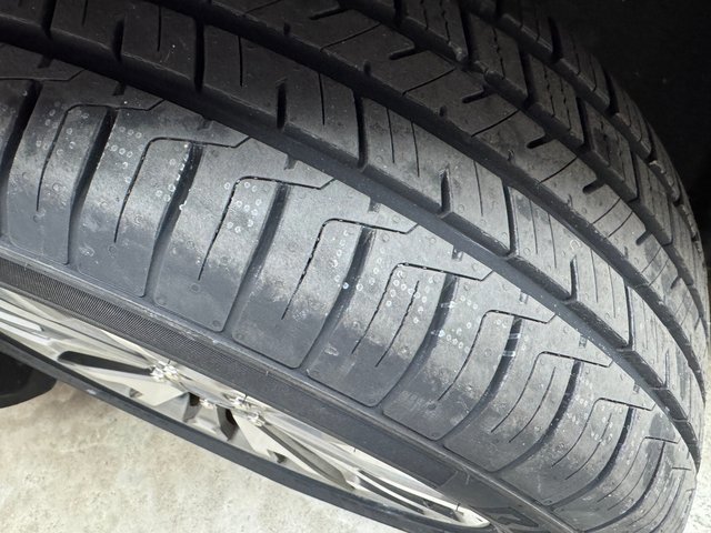 Certified 2022 Ford Escape Titanium w/ Class II Trailer Tow Package image 30