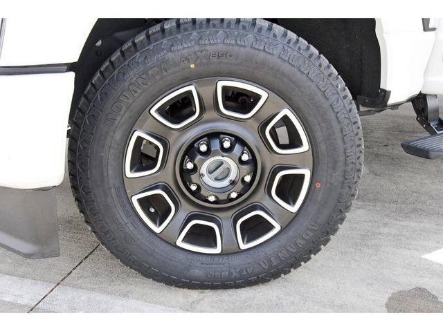 Certified 2024 Ford F250 Platinum w/ FX4 Off-Road Package AWD/4WD image 29