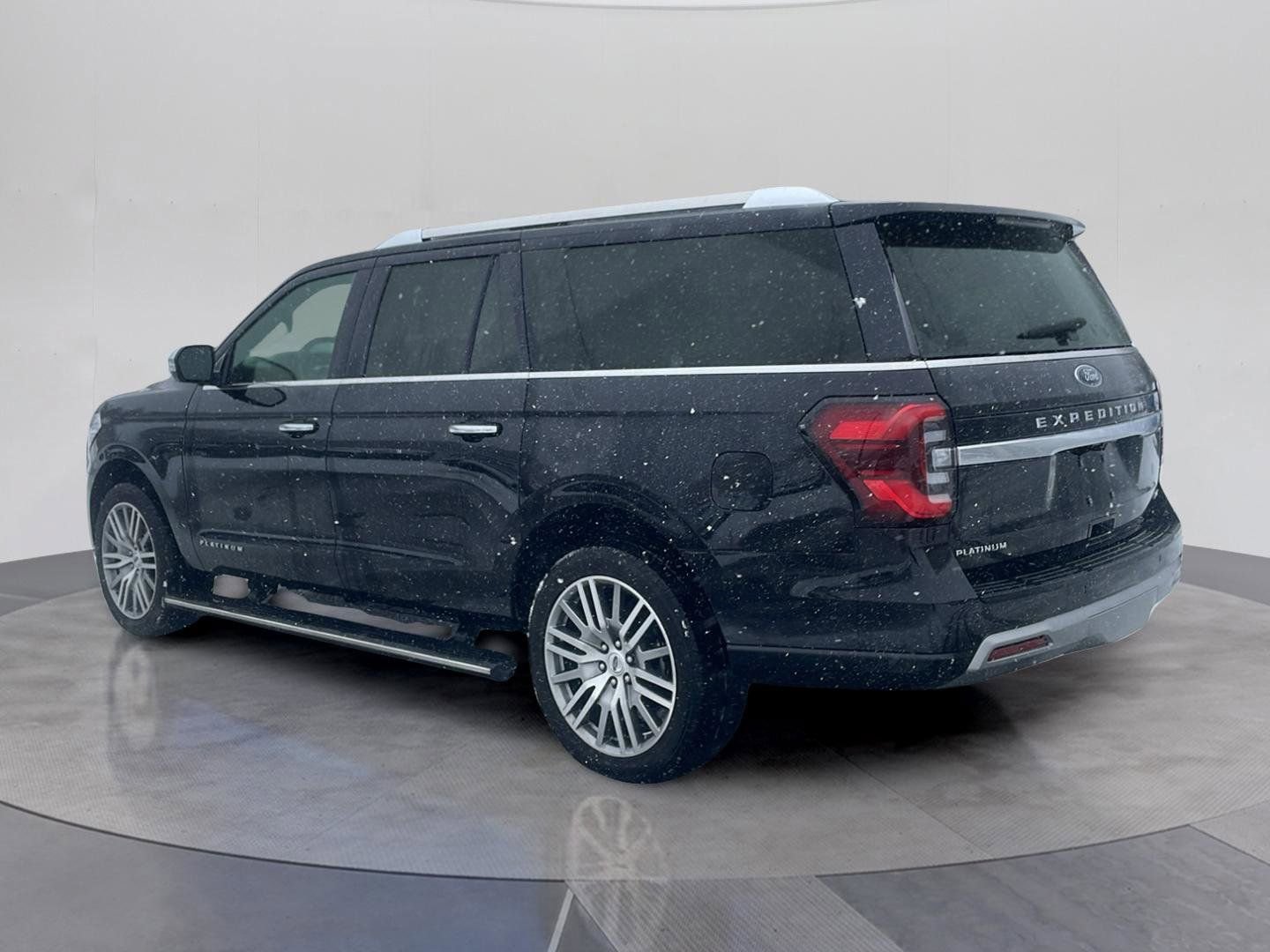 Certified 2023 Ford Expedition Max Platinum image 3