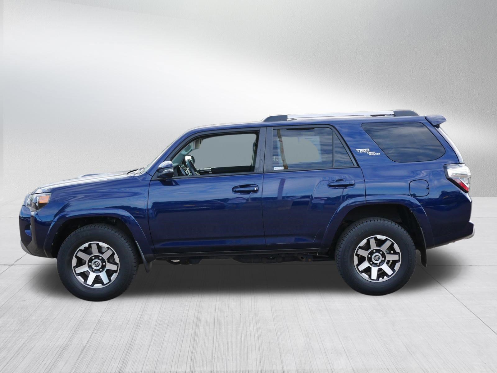 Used 2018 Toyota 4Runner TRD Off-Road Premium AWD/4WD image 4