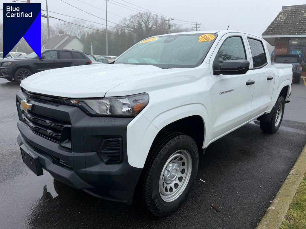 Used 2024 Chevrolet Colorado W/T image 1