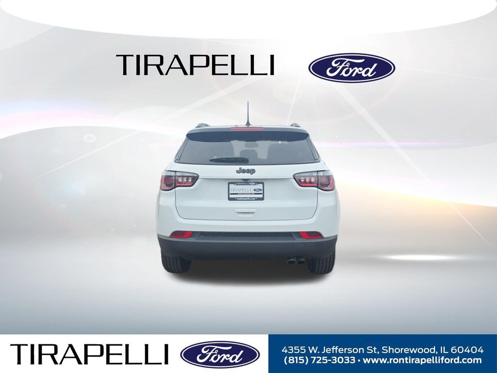 Used 2022 Jeep Compass Latitude FWD image 9