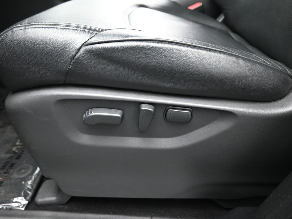 Used 2024 Nissan Armada SL image 39