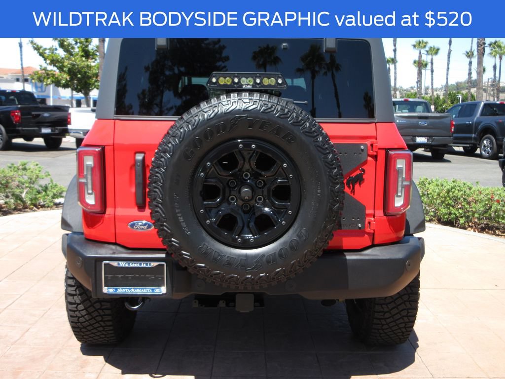 Certified 2022 Ford Bronco Wildtrak AWD/4WD image 3