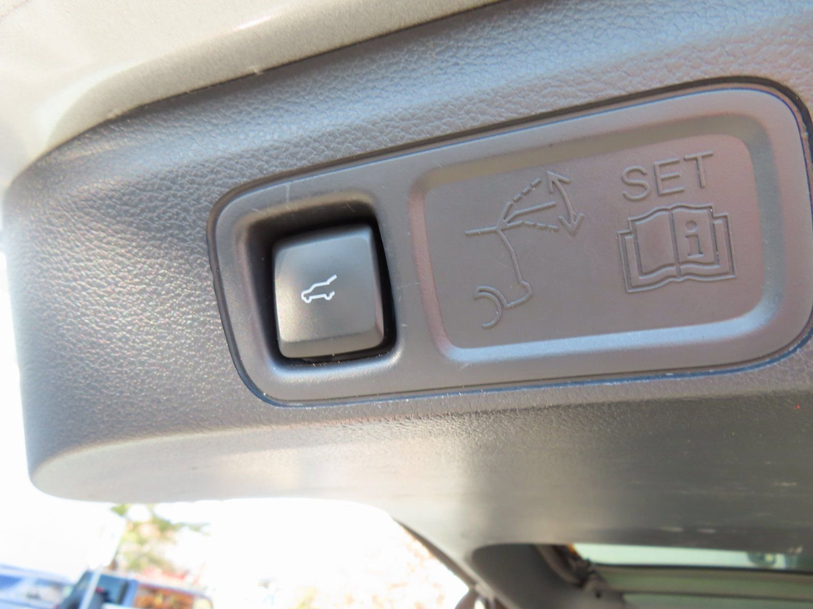 Certified 2024 Ford Expedition Max XLT image 39