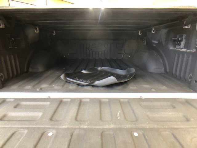 Certified 2017 Ford F150 Raptor w/ Equipment Group 802A Luxury image 27