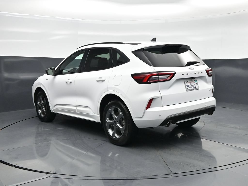 Certified 2023 Ford Escape ST-Line w/ Tech Pack #1 AWD/4WD image 7