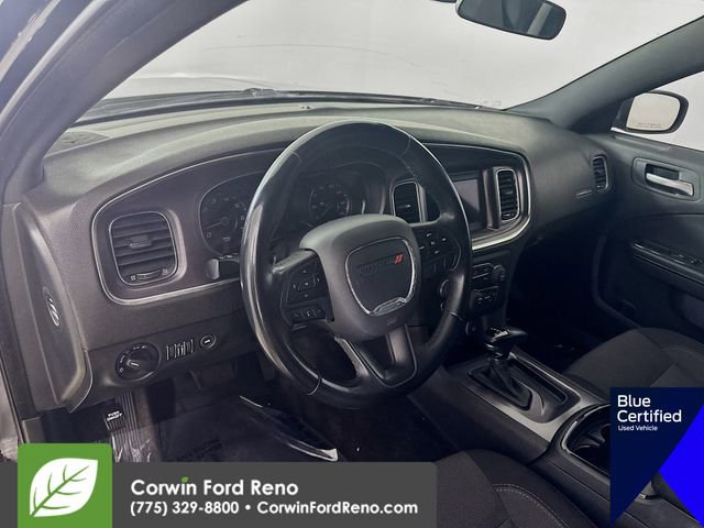 Used 2018 Dodge Charger SXT w/ Blacktop Package RWD image 11