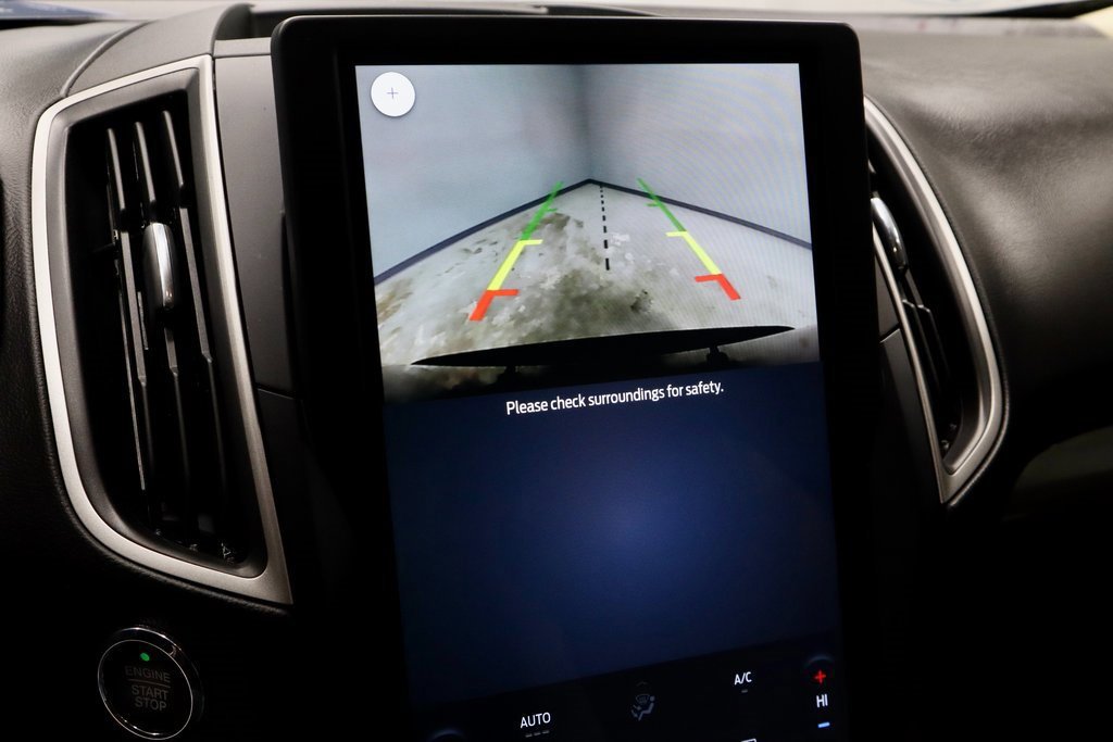 Certified 2022 Ford Edge SE image 9