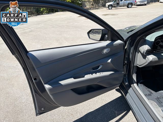 Used 2023 Hyundai Elantra SEL w/ Convenience Package FWD image 13