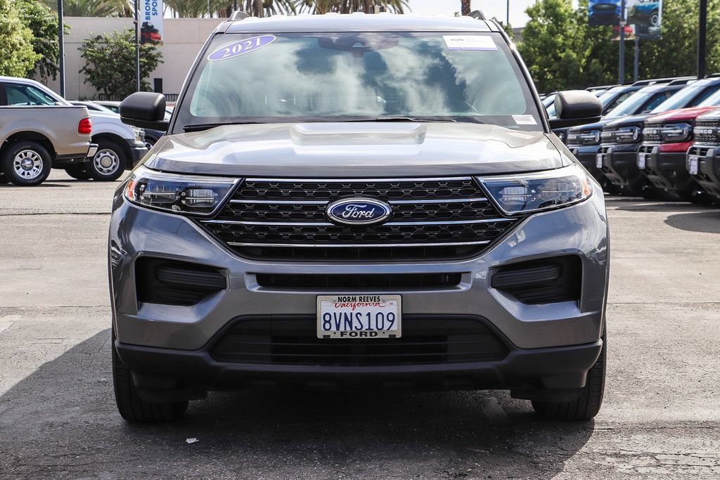Certified 2021 Ford Explorer XLT AWD/4WD image 2