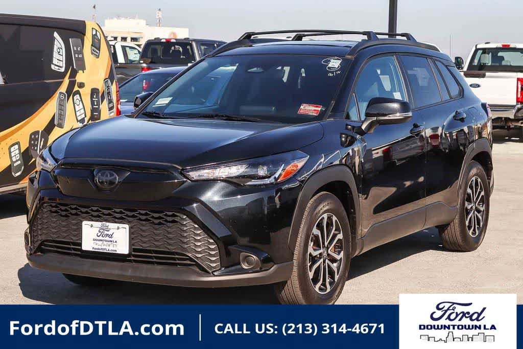 Used 2025 Toyota Corolla Cross AWD Hybrid w/ Moonroof Package