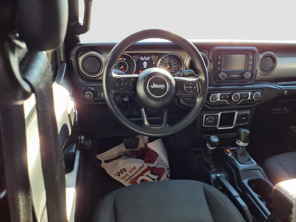 Used 2018 Jeep Wrangler Unlimited Sport AWD/4WD image 9
