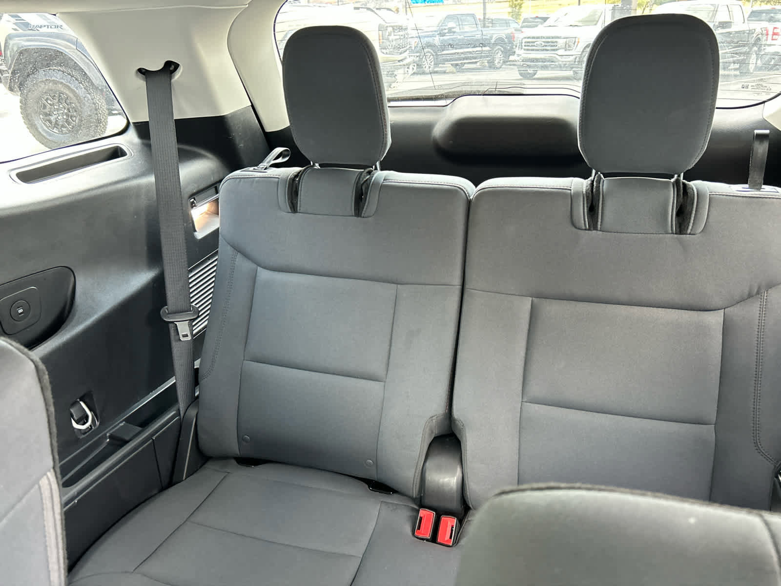 Certified 2025 Ford Explorer Active image 28