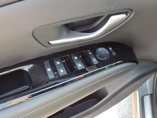 Used 2025 Hyundai Tucson Limited AWD/4WD image 21