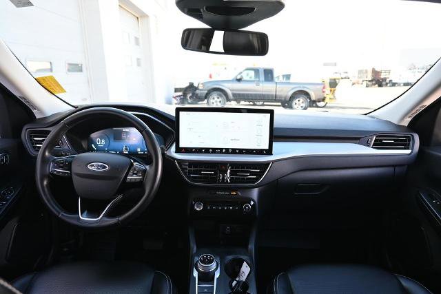 Certified 2024 Ford Escape Platinum AWD/4WD image 27