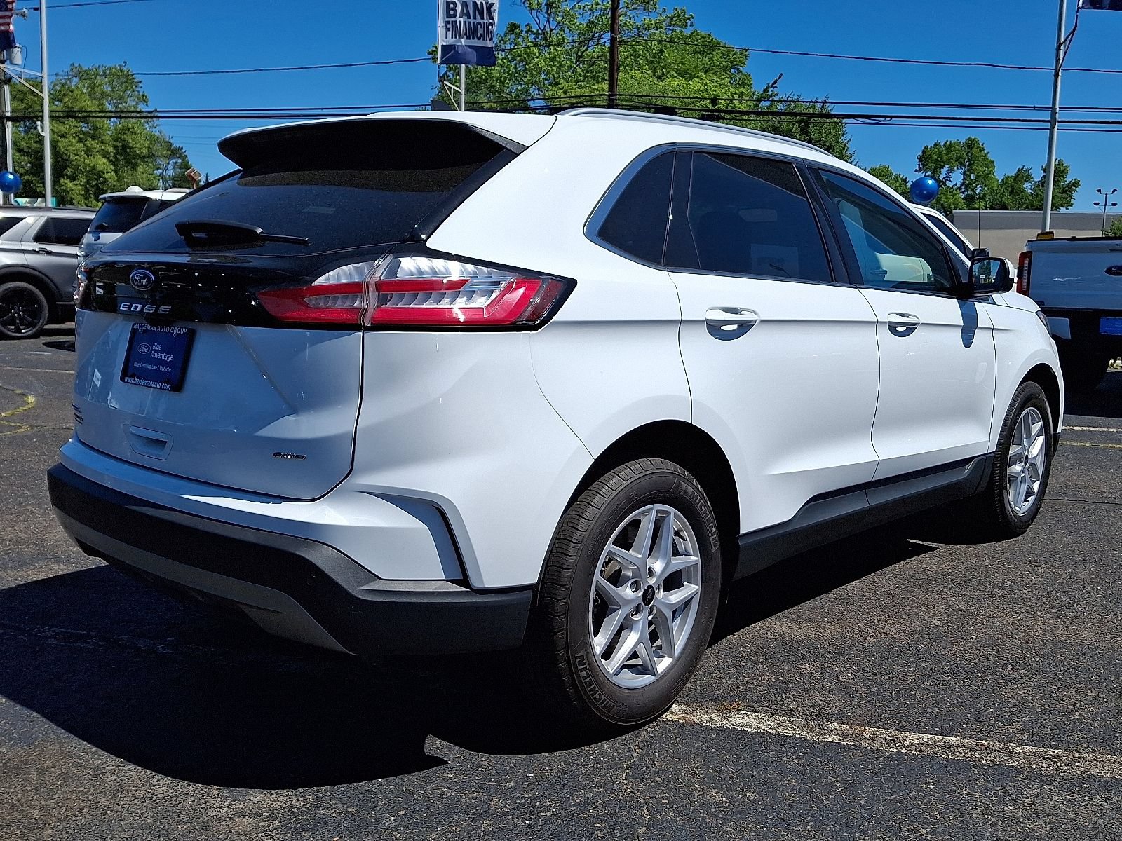 Certified 2023 Ford Edge SEL w/ Convenience Package AWD/4WD image 6