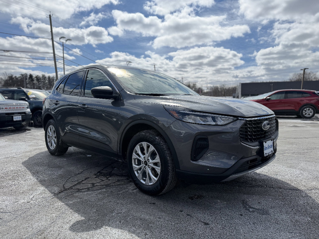 Certified 2023 Ford Escape Active AWD/4WD image 7