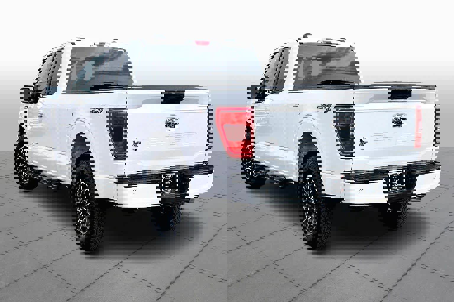 Certified 2022 Ford F150 XLT w/ Equipment Group 301A Mid image 4