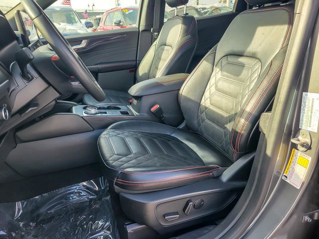 Certified 2024 Ford Escape ST-Line Elite w/ Premium Technology Package image 10