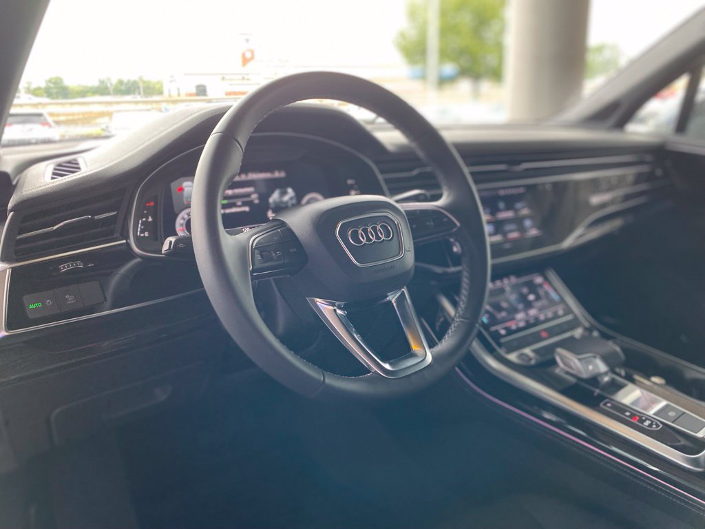 Used 2026 Audi Q7 2.0T Premium Plus AWD/4WD image 12