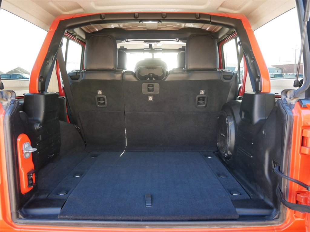 Used 2018 Jeep Wrangler Unlimited Sahara image 10