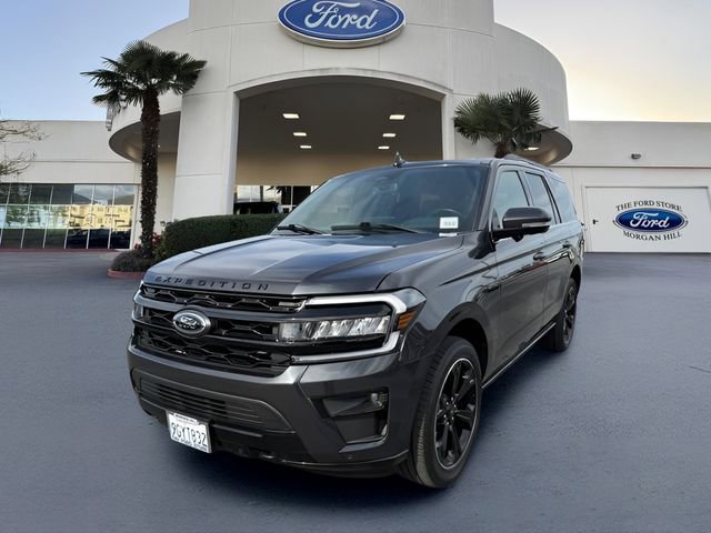 Certified 2023 Ford Expedition Limited image 1