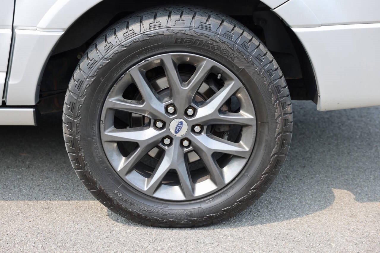 Certified 2017 Ford Expedition EL Limited w/ Equipment Group 301A image 36