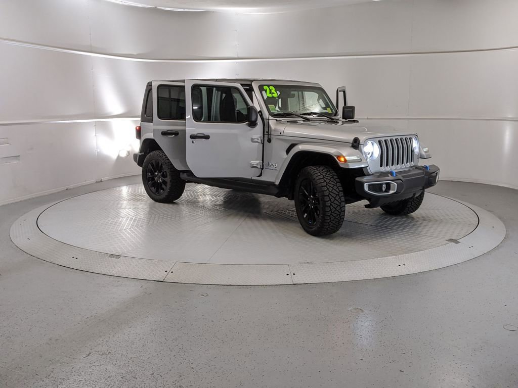 Used 2023 Jeep Wrangler Unlimited Sahara image 7