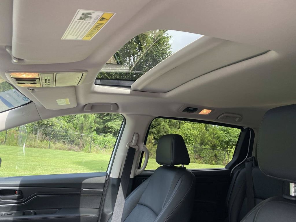Used 2025 Honda Odyssey EX-L image 21