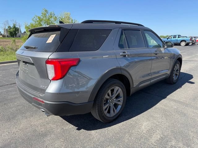 Certified 2024 Ford Explorer XLT w/ Equipment Group 202A AWD/4WD image 4
