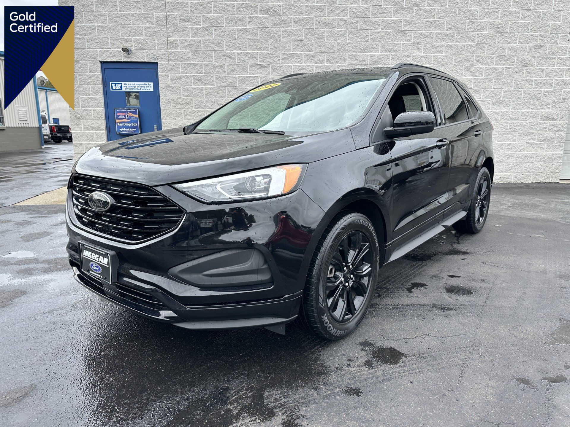 Certified 2022 Ford Edge SE w/ Black Appearance Package