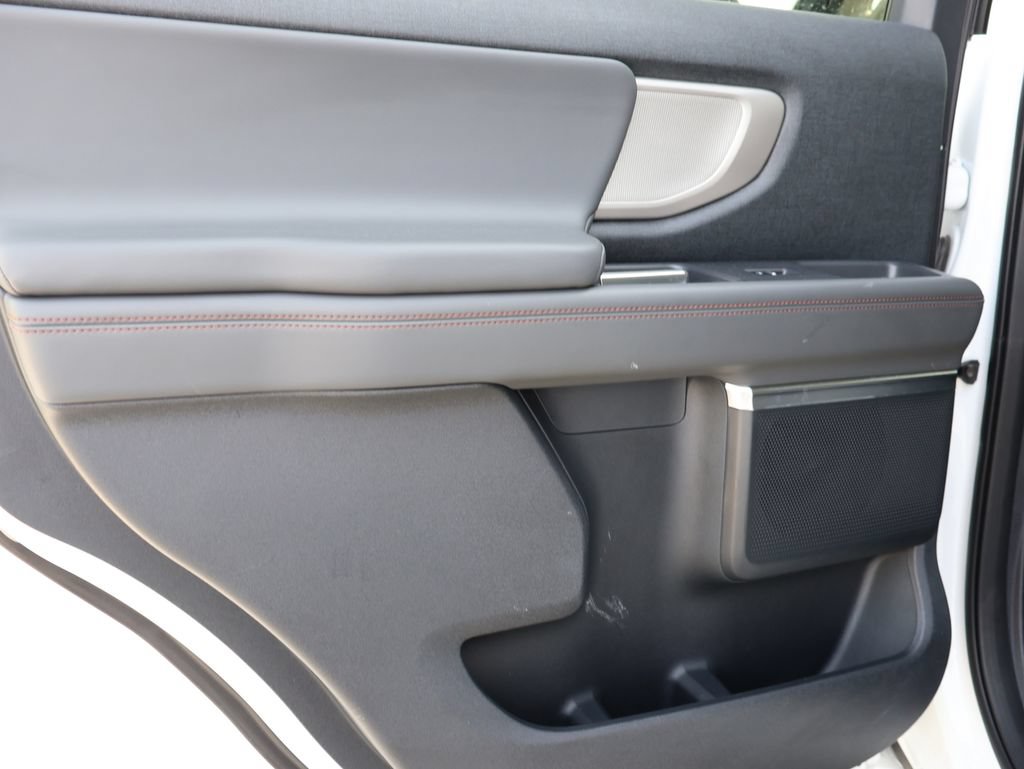 Certified 2025 Ford Expedition Active AWD/4WD image 19