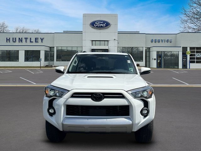 Used 2023 Toyota 4Runner TRD Off-Road Premium w/ Off Road Premium Plus Package AWD/4WD image 2