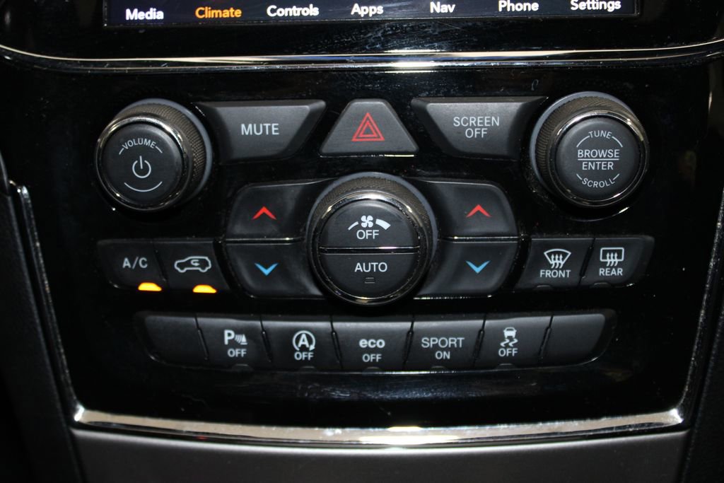 Used 2020 Jeep Grand Cherokee Altitude image 39