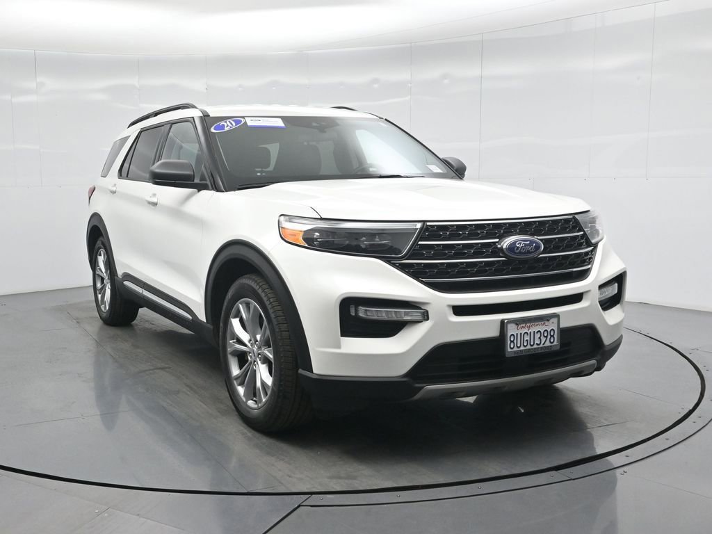 Certified 2020 Ford Explorer XLT w/ Equipment Group 202A image 7