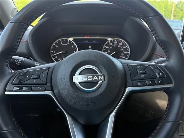 Used 2025 Nissan Sentra SR FWD image 23