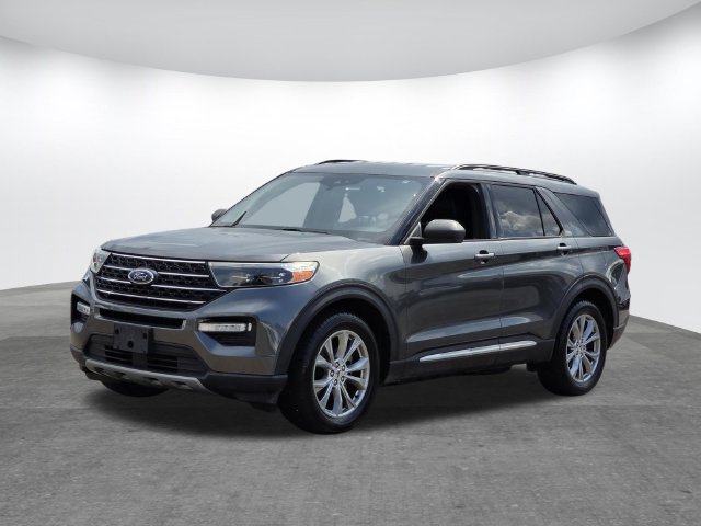 Certified 2020 Ford Explorer XLT w/ Equipment Group 202A RWD image 7