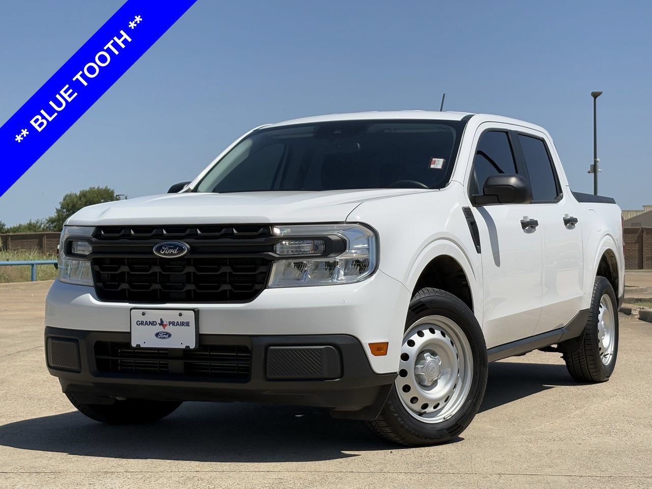 Certified 2022 Ford Maverick XL FWD image 2