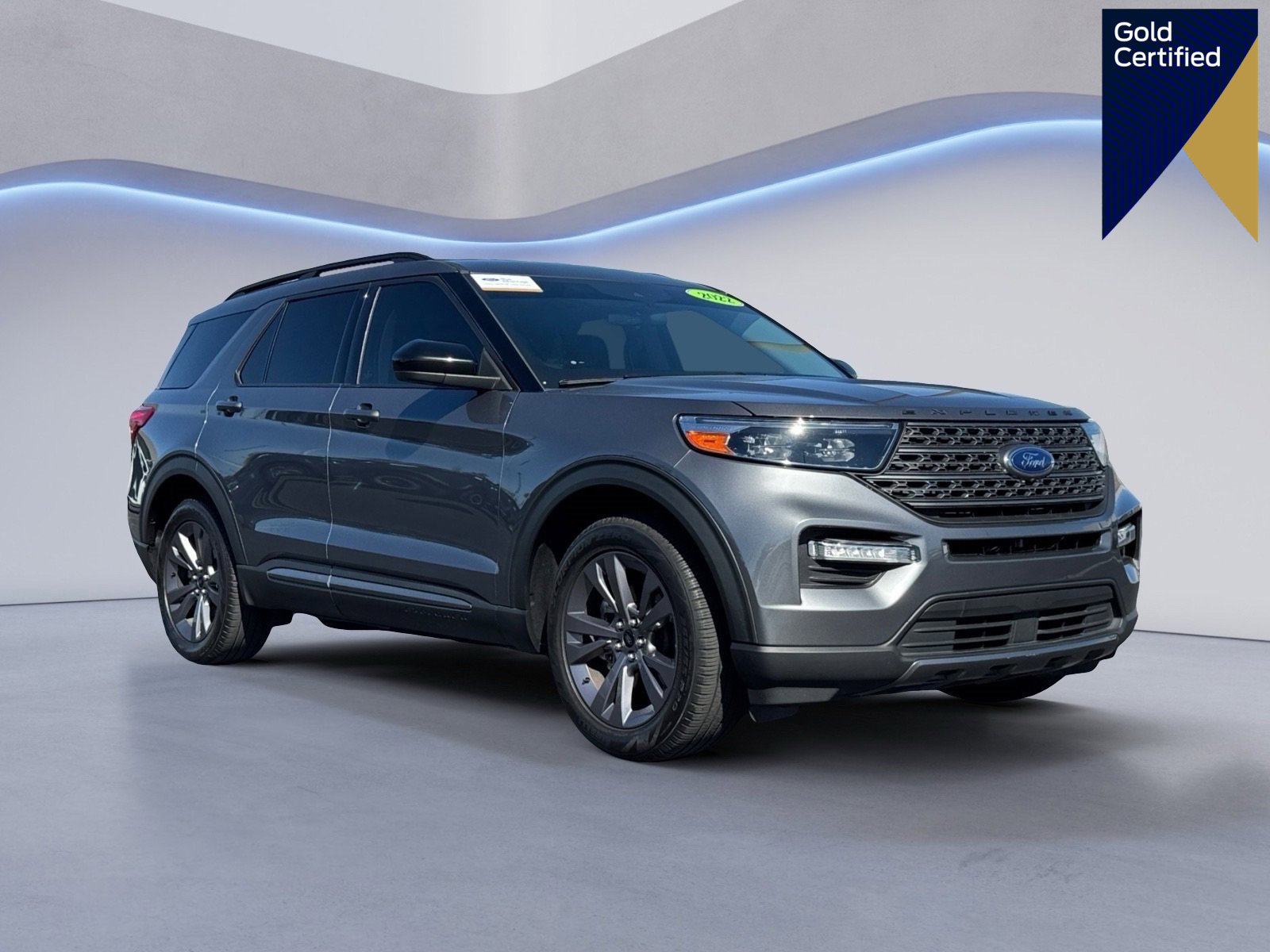Certified 2022 Ford Explorer XLT w/ Equipment Group 202A
