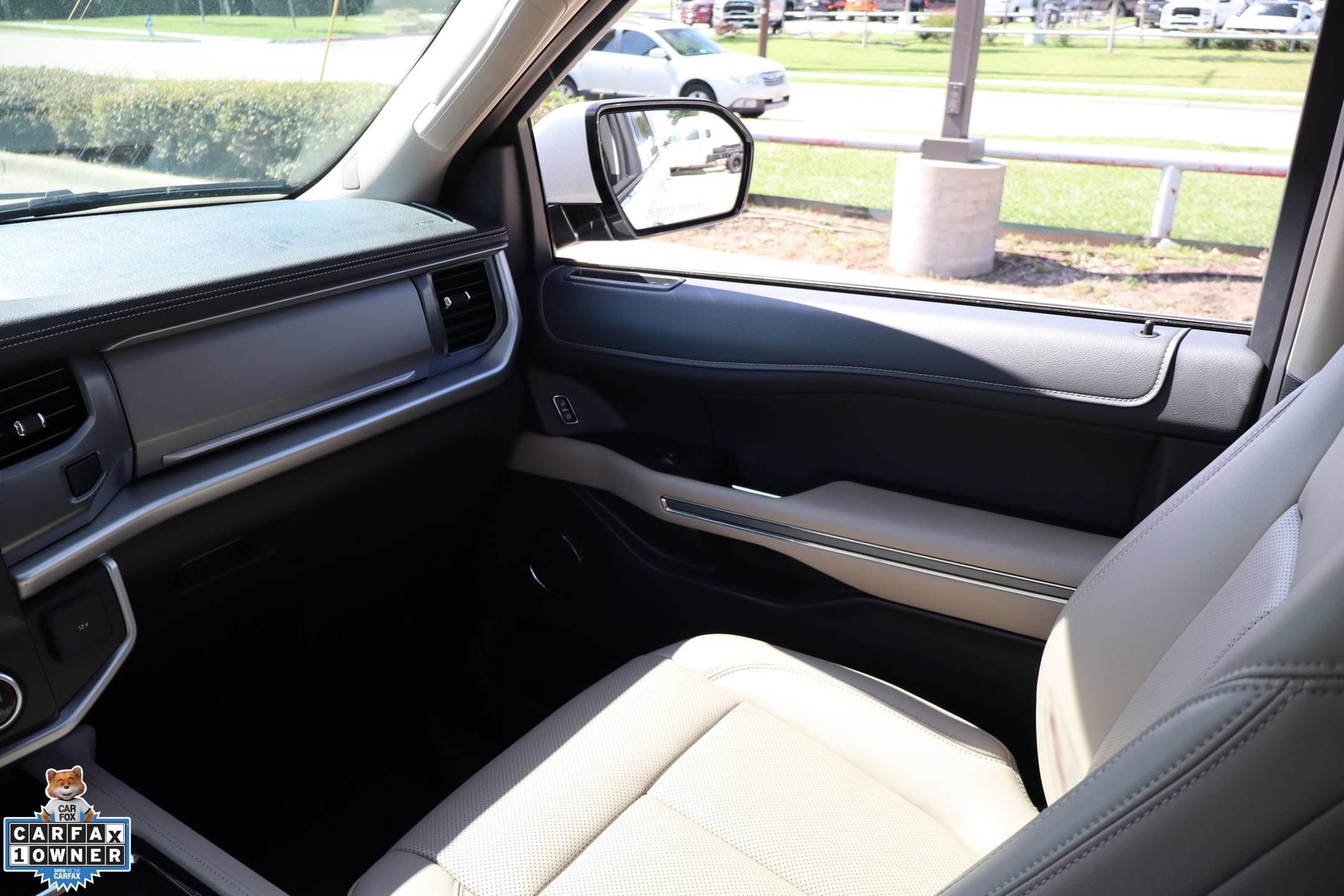 Certified 2024 Ford Expedition XLT RWD image 23