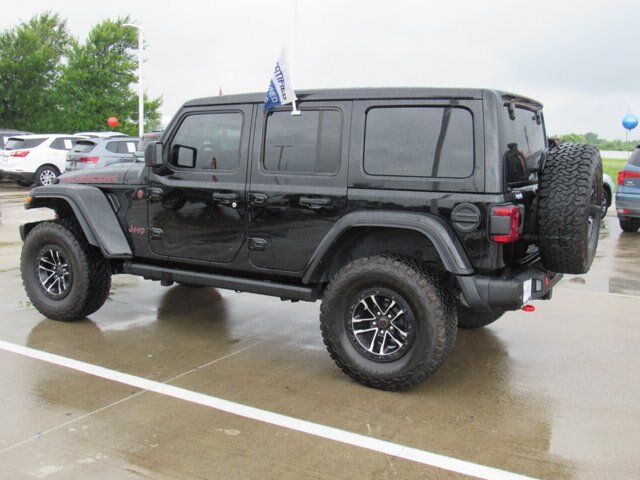 Used 2024 Jeep Wrangler Unlimited Rubicon AWD/4WD image 5