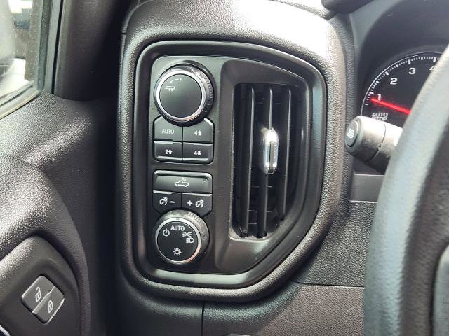 Used 2024 Chevrolet Silverado 1500 Custom Trail Boss AWD/4WD image 21