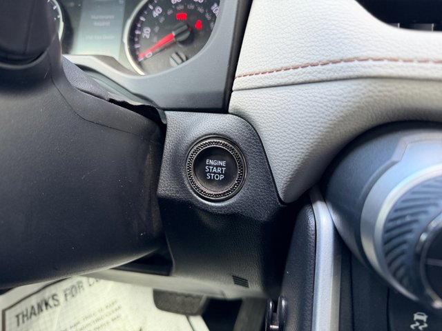 Used 2021 Toyota RAV4 XLE w/ Convenience Package image 31