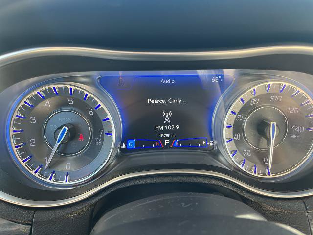 Used 2020 Chrysler 300 Touring RWD image 12