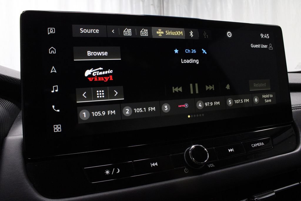 Used 2025 Mitsubishi Outlander AWD image 3