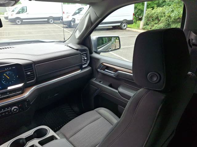 Used 2024 Chevrolet Silverado 1500 LT AWD/4WD image 11