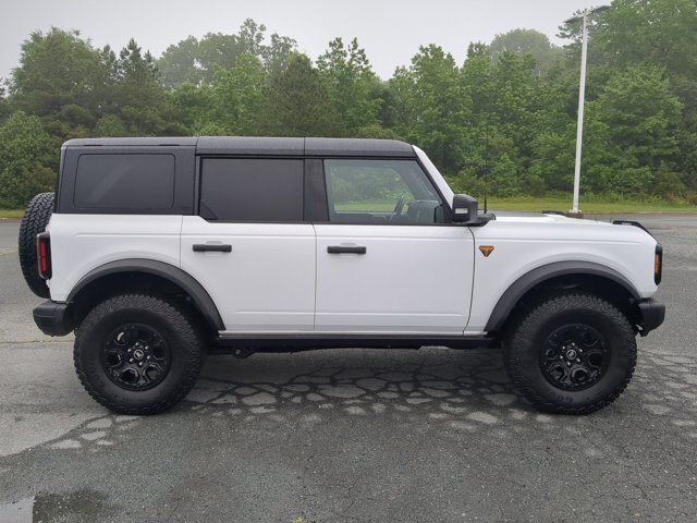 Certified 2025 Ford Bronco Badlands AWD/4WD image 3