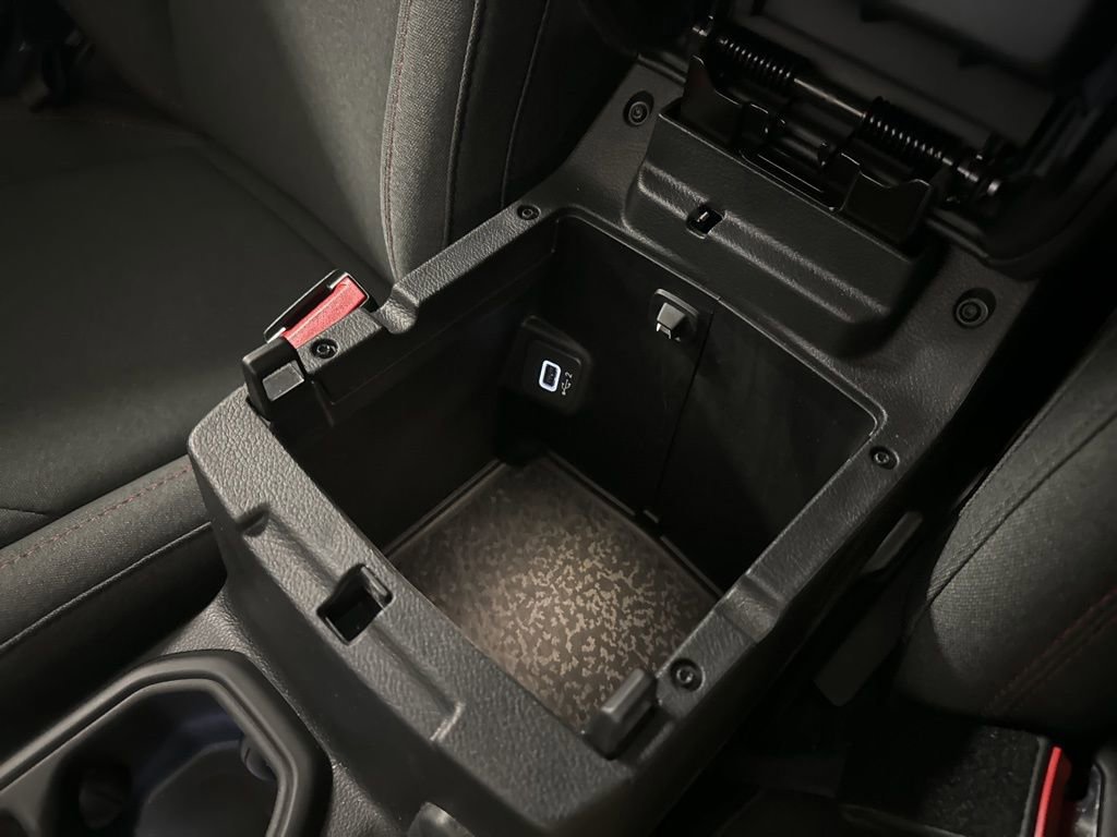 Used 2024 Jeep Wrangler Unlimited Rubicon w/ Convenience Group image 32