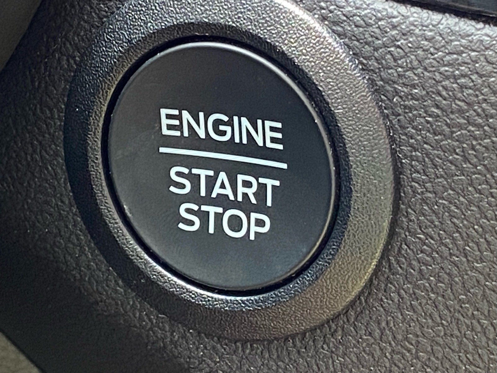 Certified 2025 Ford Escape ST-Line w/ Equipment Group 301A FWD image 18